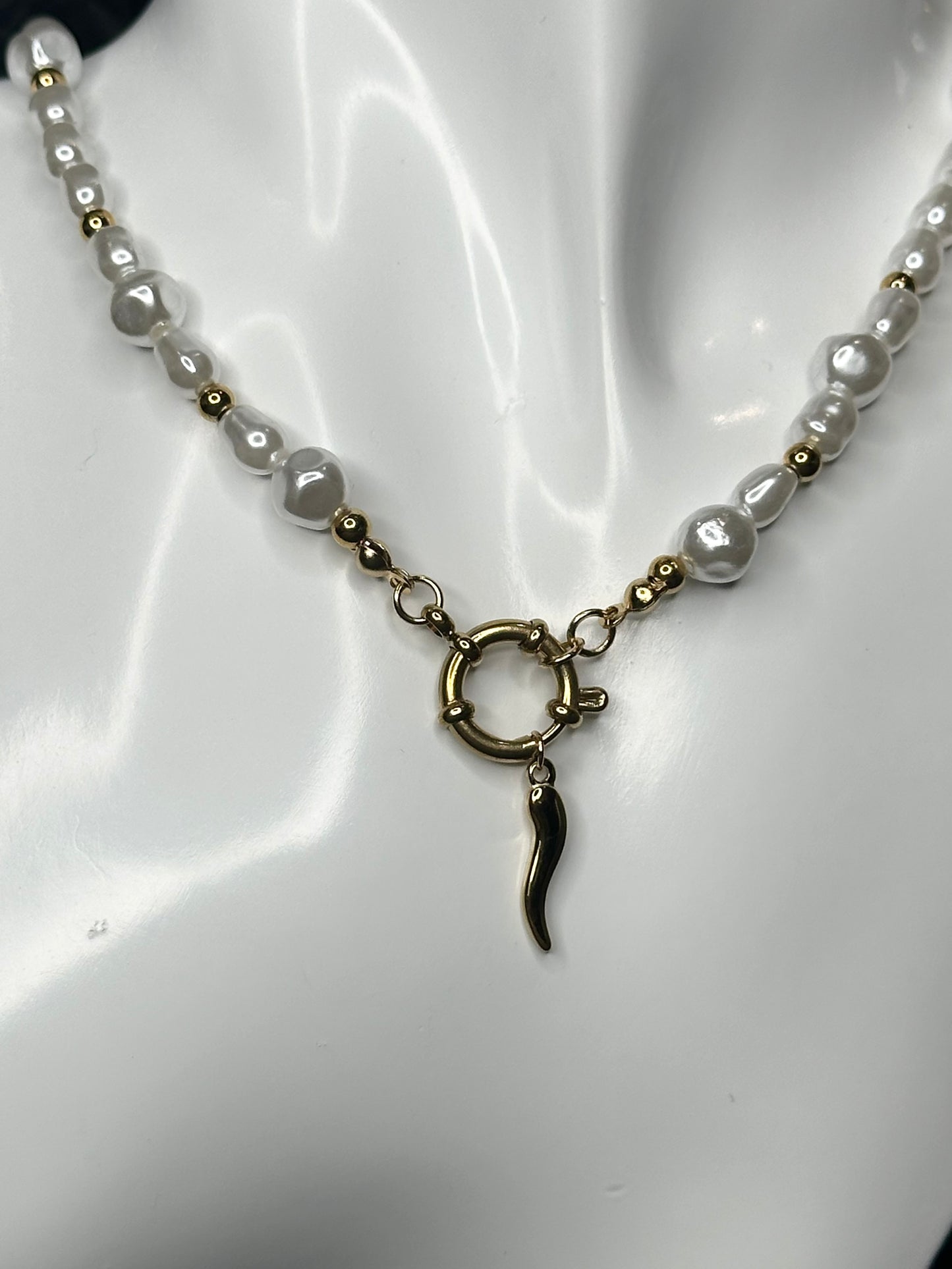 Costa Necklace (Gold Cornicello)