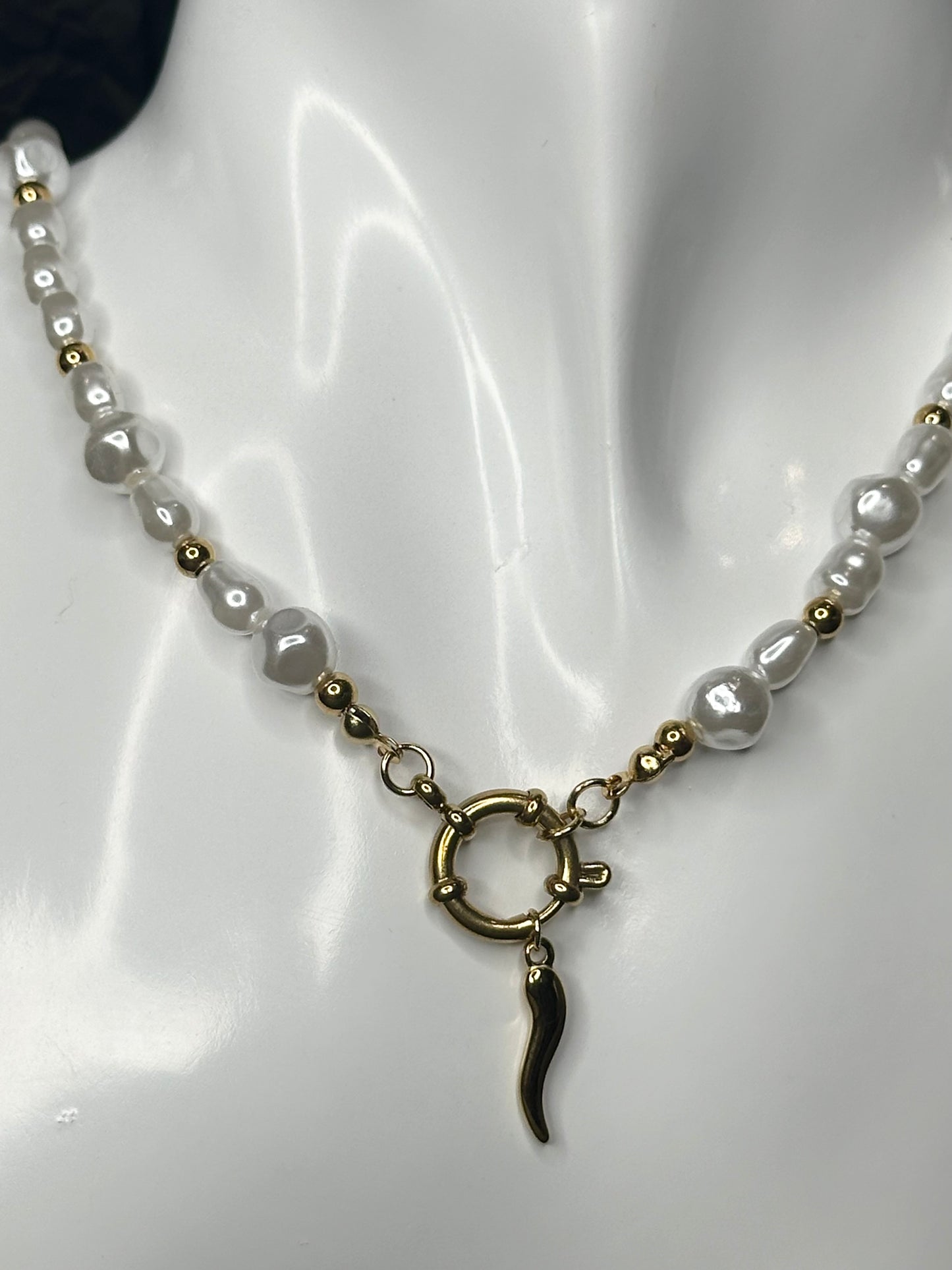 Costa Necklace (Gold Cornicello)