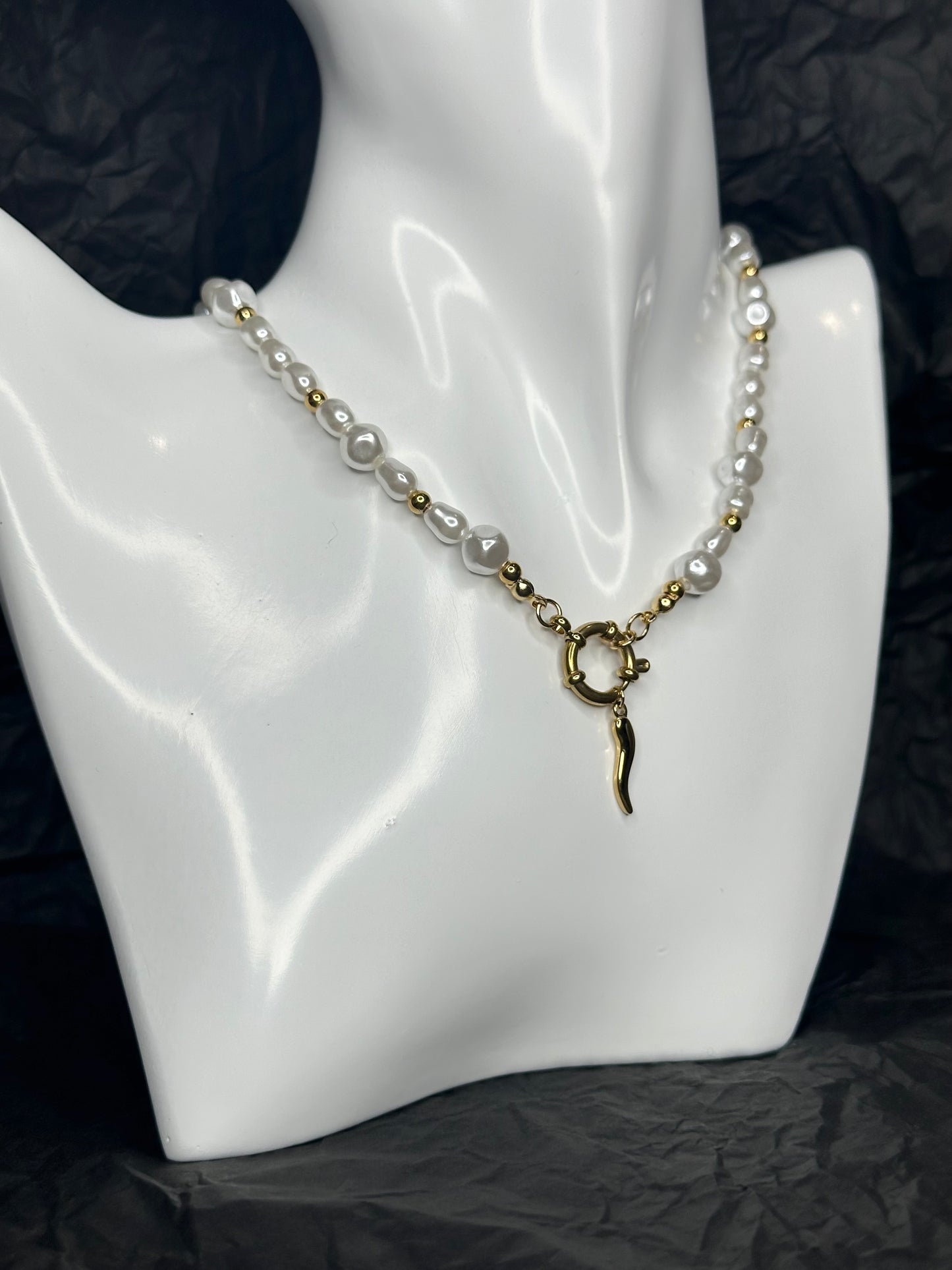 Costa Necklace (Gold Cornicello)