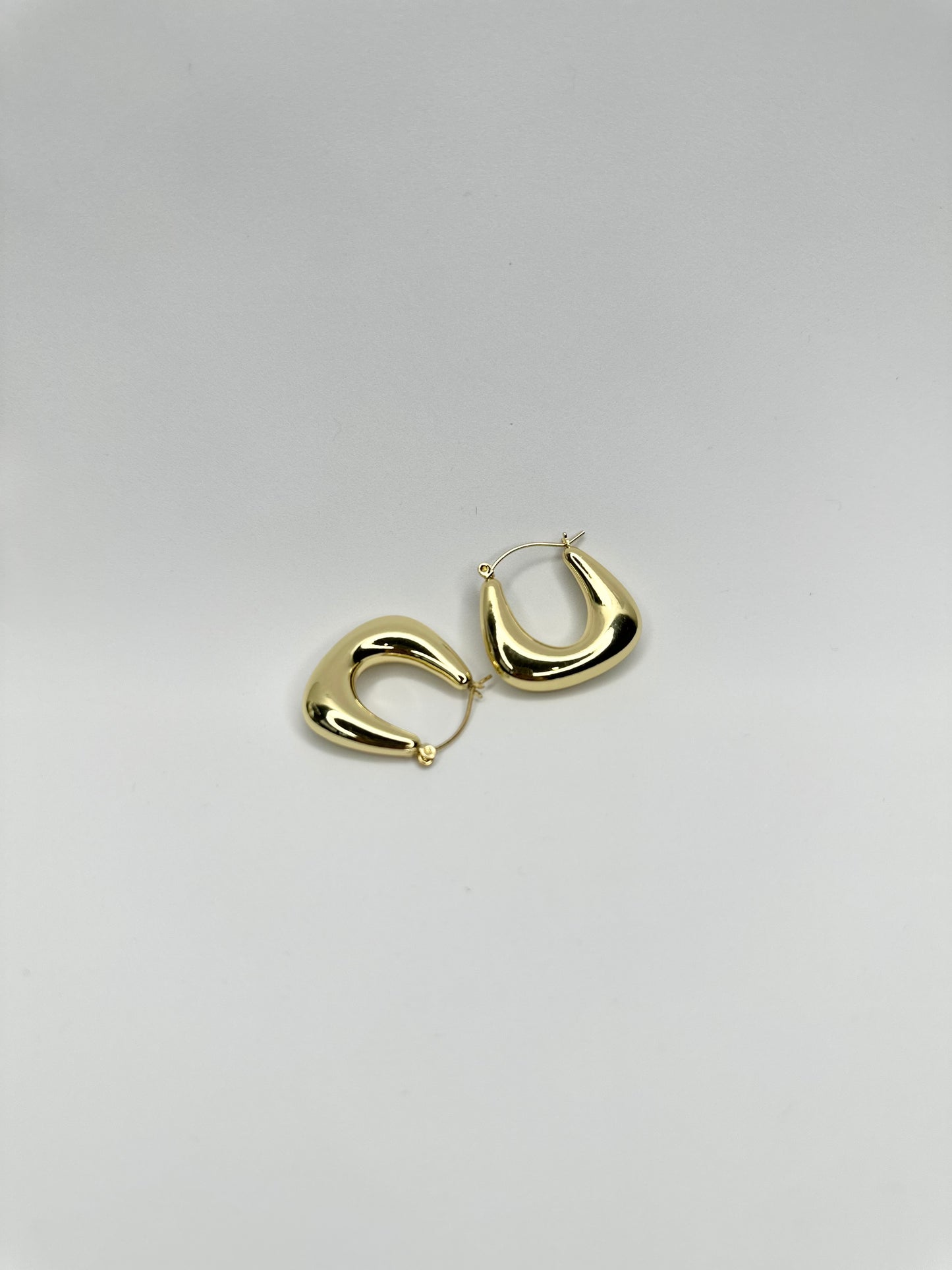 Bolsa Earrings Gold