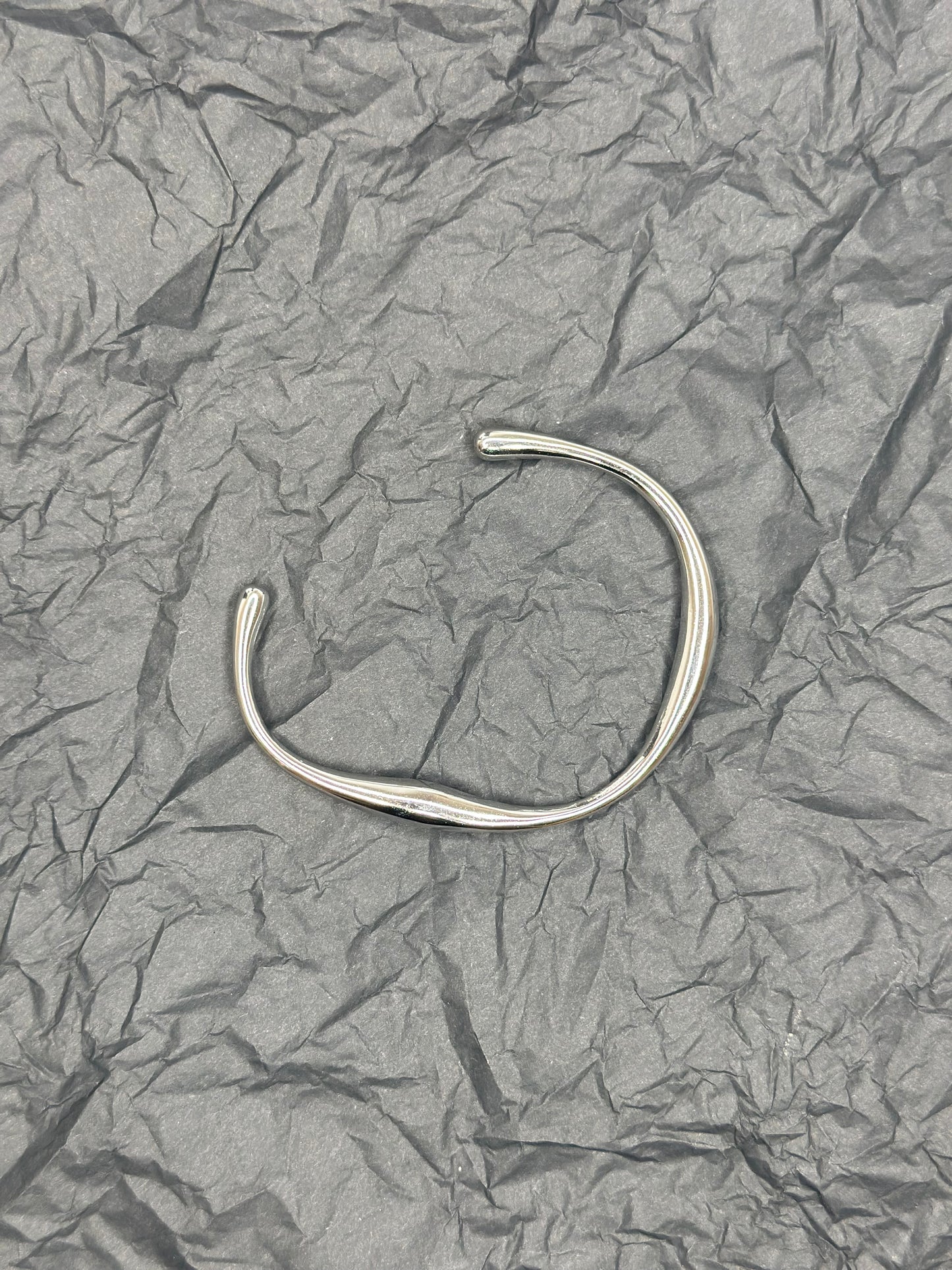 Curvas Bangle