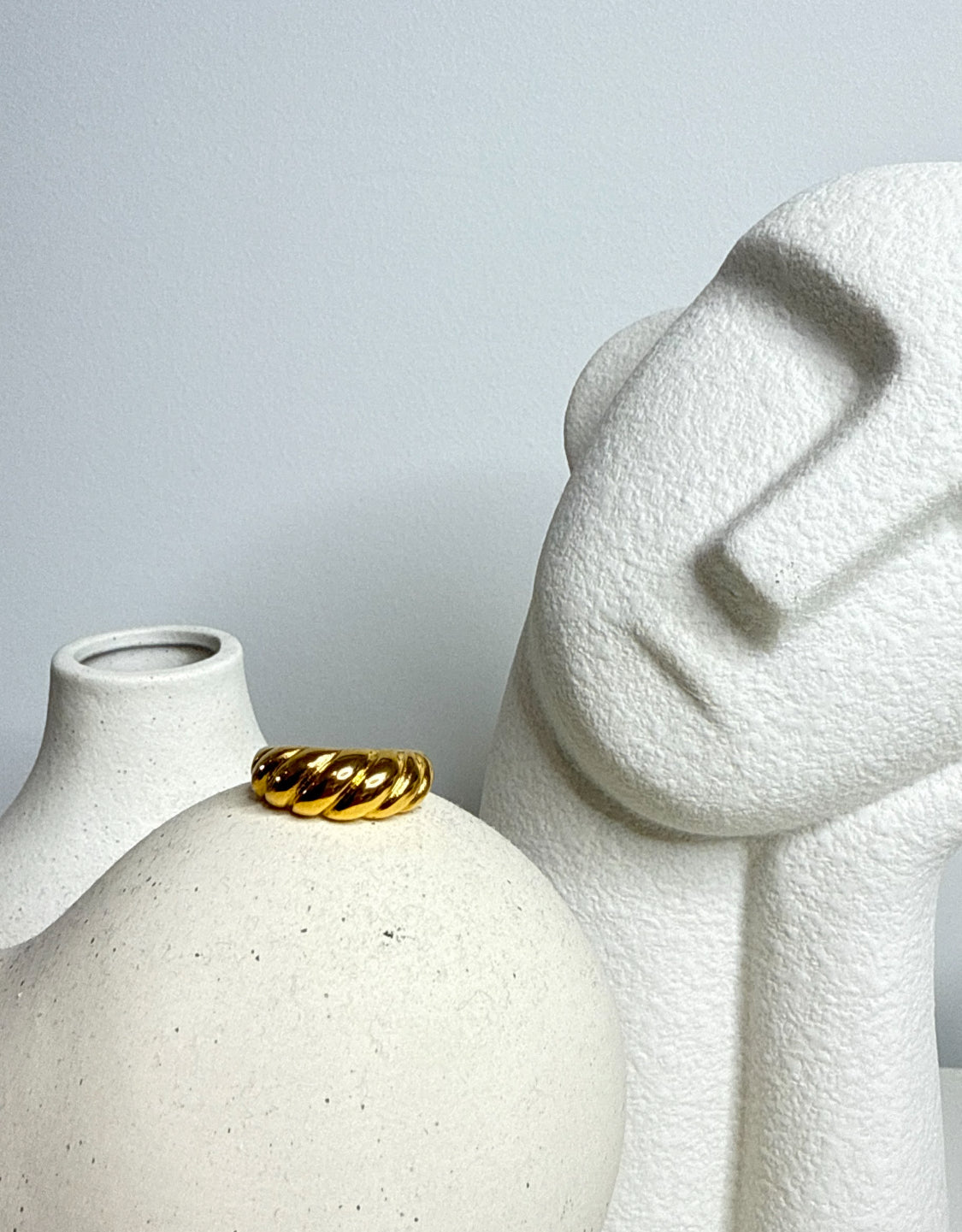 Croissant Ring Gold