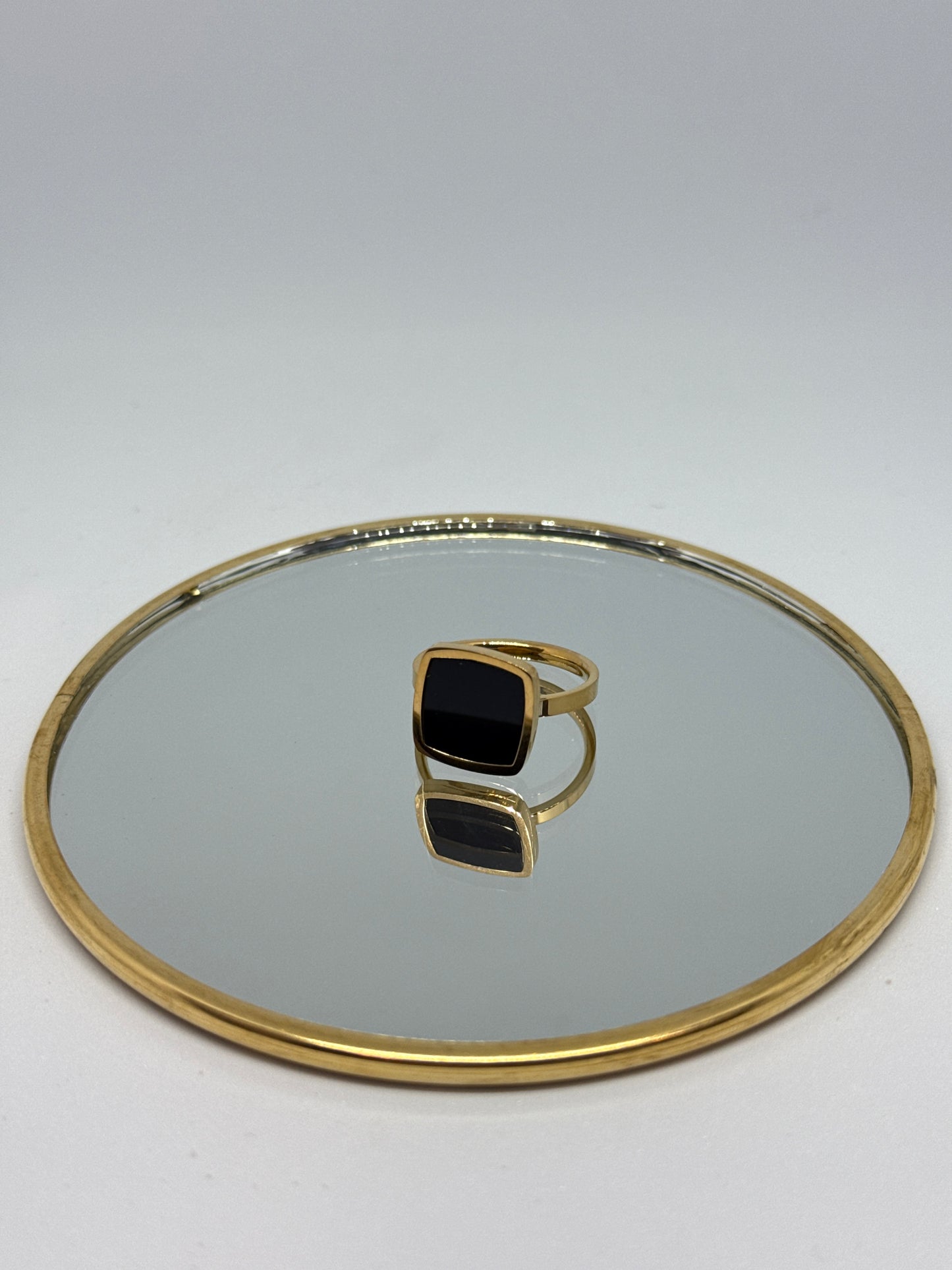 Black Cubic Ring