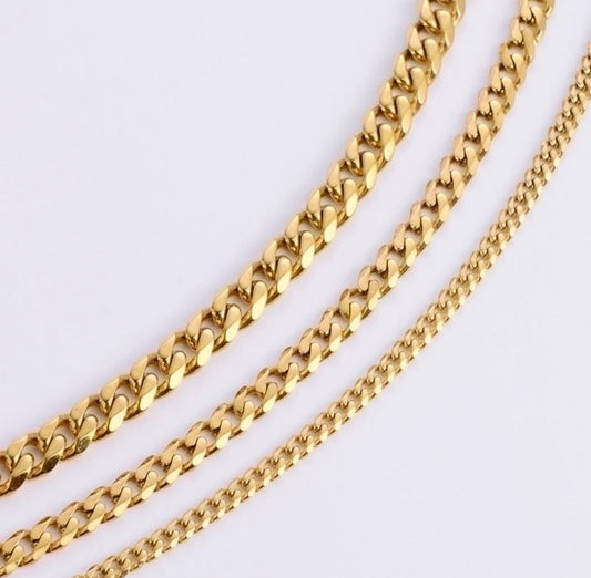 Amigo Gold Necklace