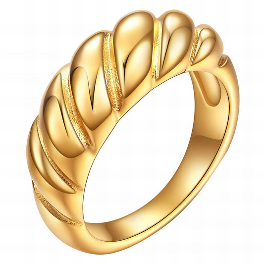 Croissant Ring Gold