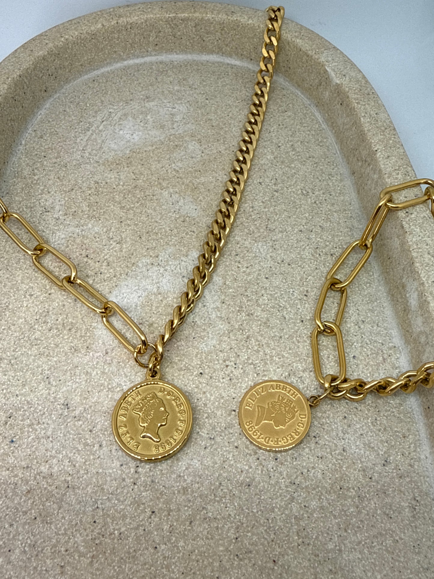 Trevi Necklace Gold